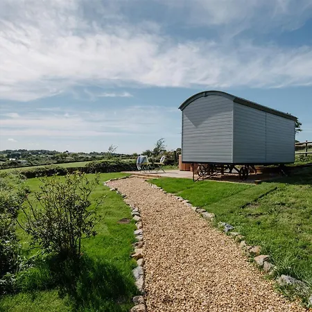 Apartamento Shepherds Hut At Chenhall Farm